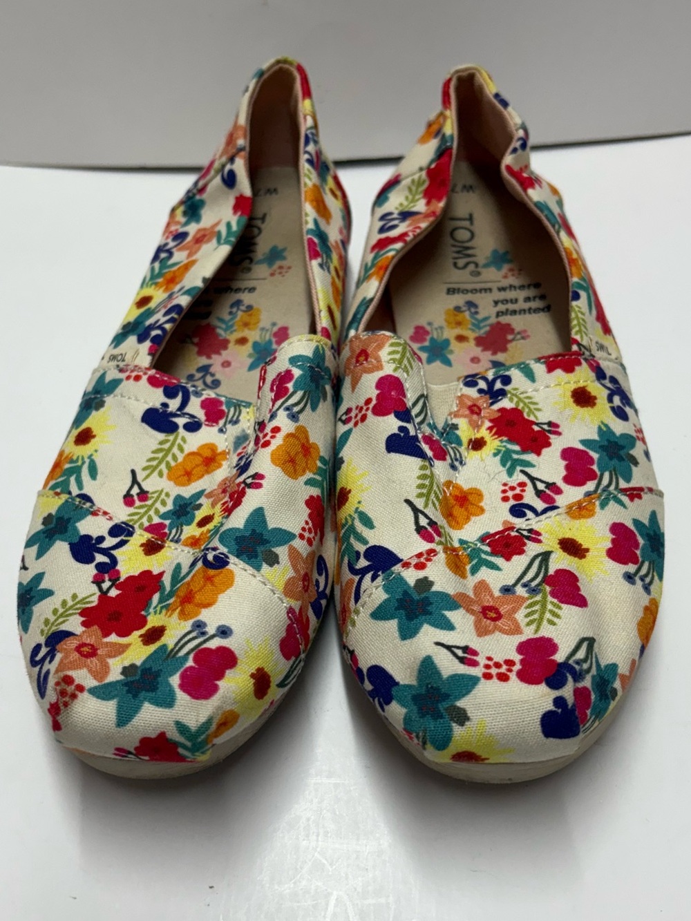 Toms Floral Classic Canvas Bloom Where You Are Planted Slip On Shoes Sz 7 - Picture 5 of 8